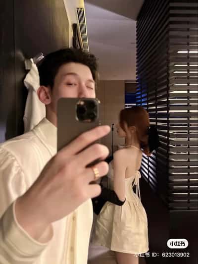 Kẻ mù mặt và tổng giám đốc